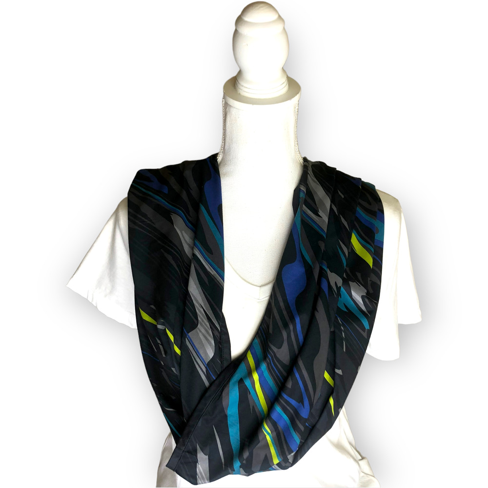 Fabletics New Luna Reversible Infinity Scarf Black Blue Gray Swirl Print